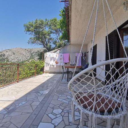 DeeDee Apartment Senj  Buitenkant foto
