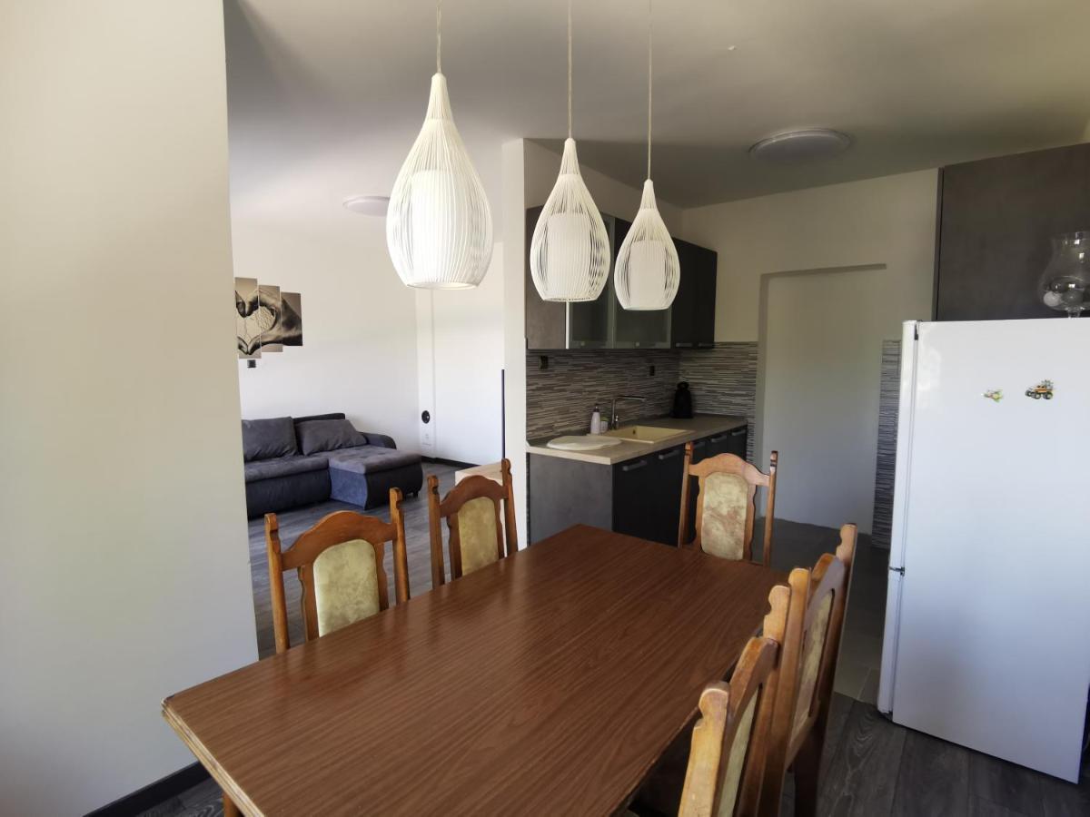 DeeDee Apartment Senj  Buitenkant foto