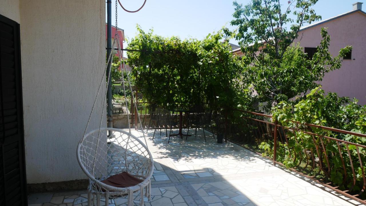DeeDee Apartment Senj  Buitenkant foto